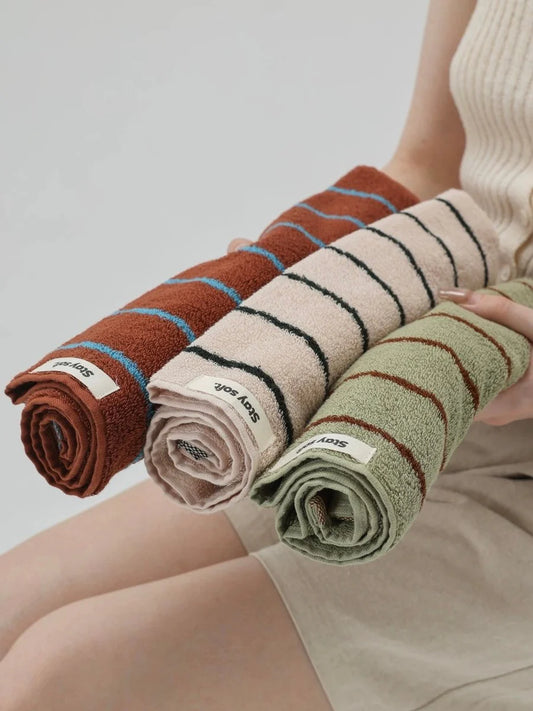 Retro Earthy-Tone Pinstripe Bath Towel — 100% Long-Staple Cotton, Soft, Plush & Absorbent